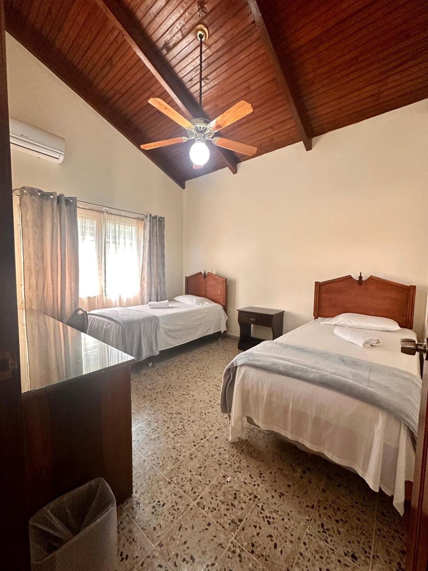 Villas Del Mar La Ceiba Extérieur photo